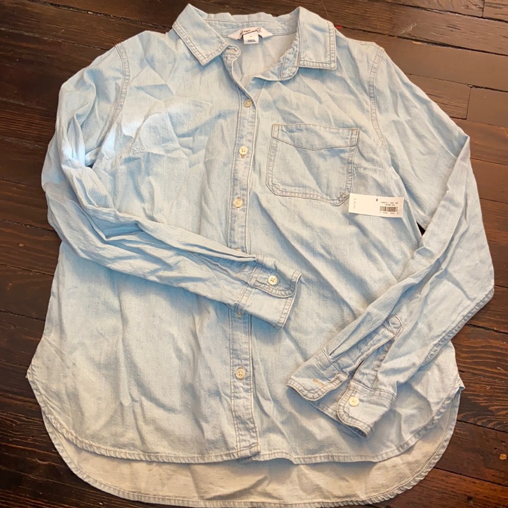 Old navy button up blouse